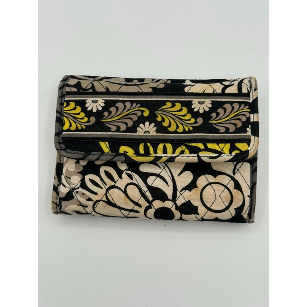 Vera Bradley Euro Baroque Wallet – Retired Quilted Bifold